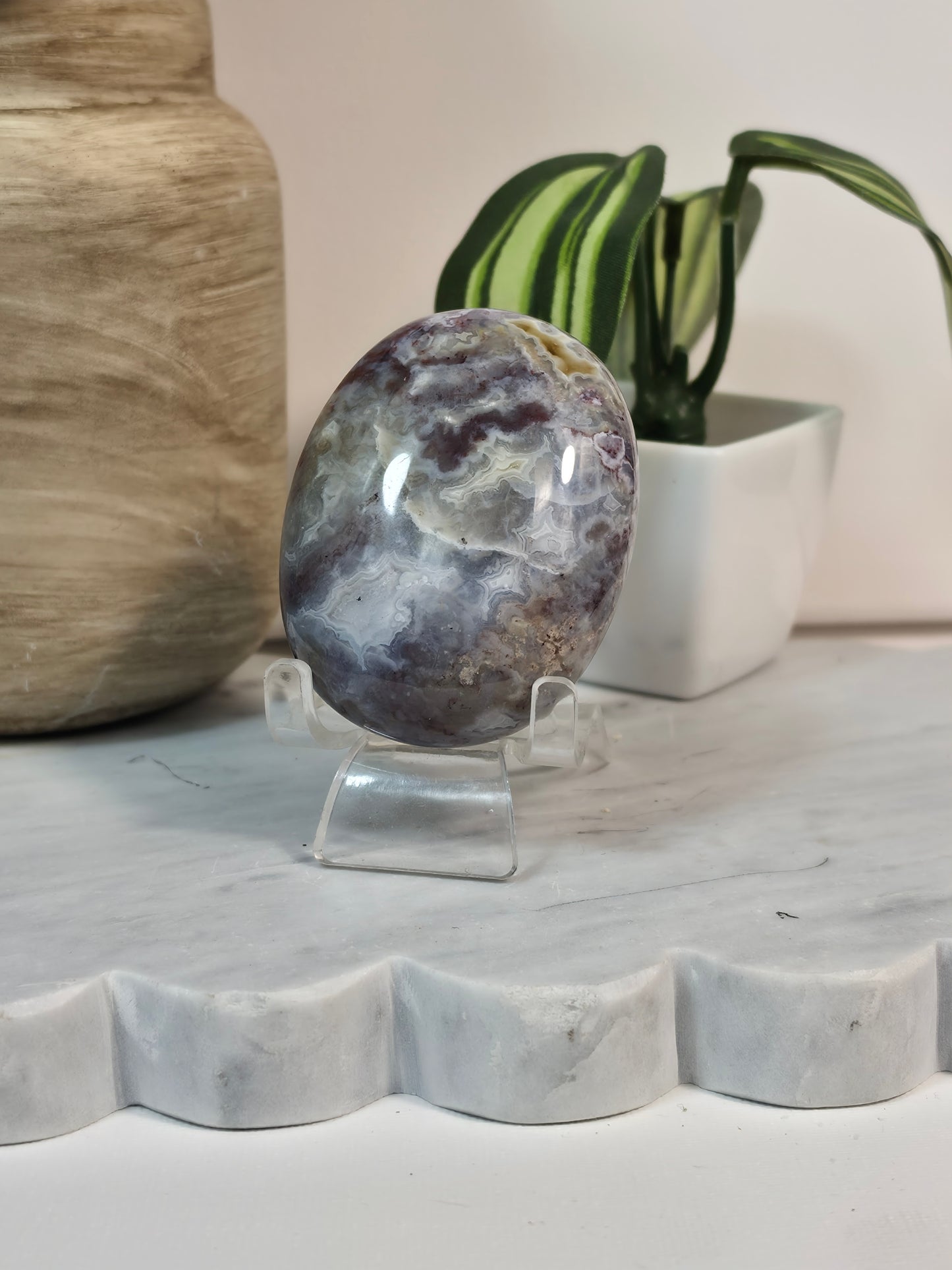 Red Moss Agate Palm 56D