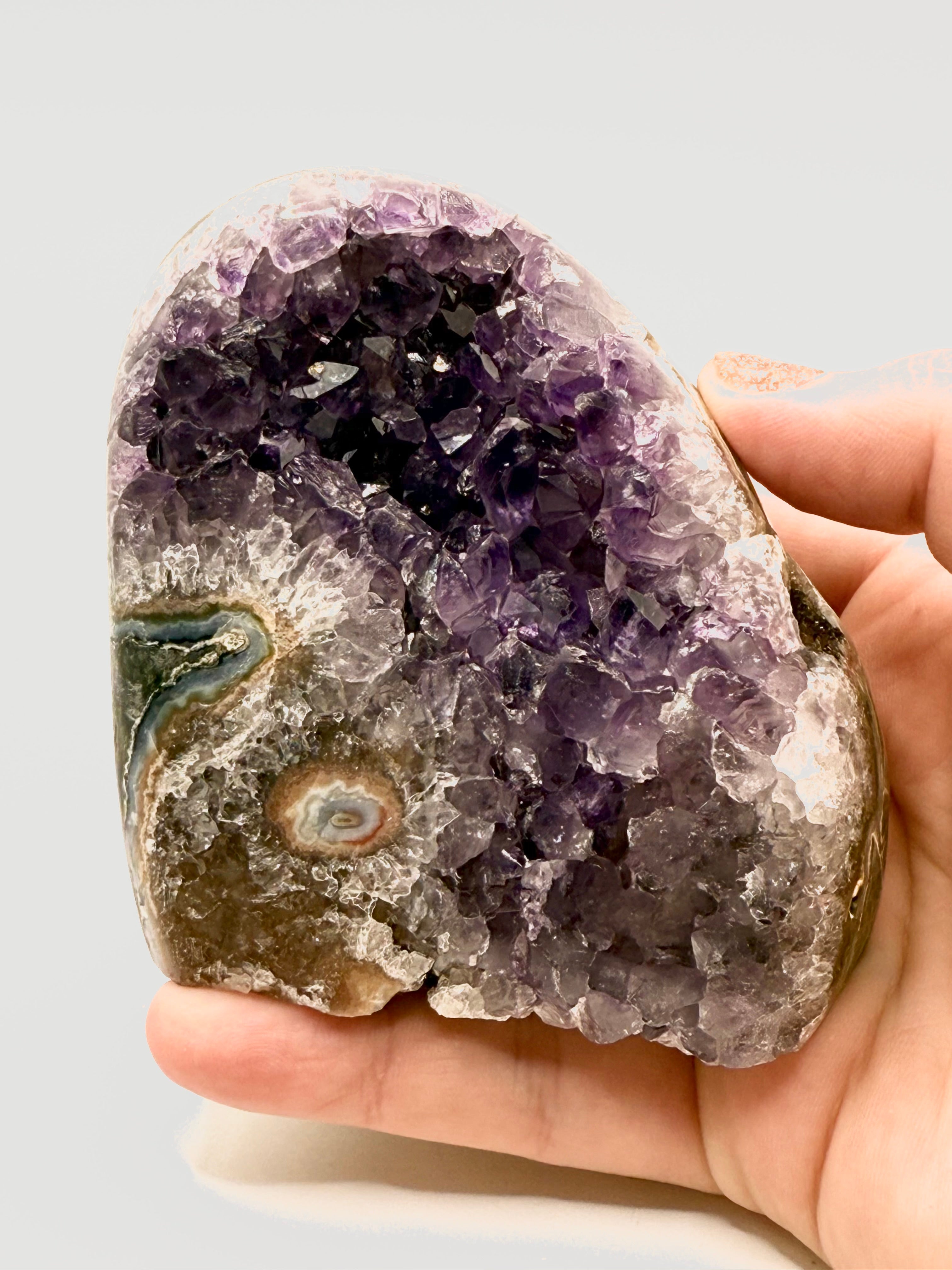 Amethyst Cut Base - with Eye