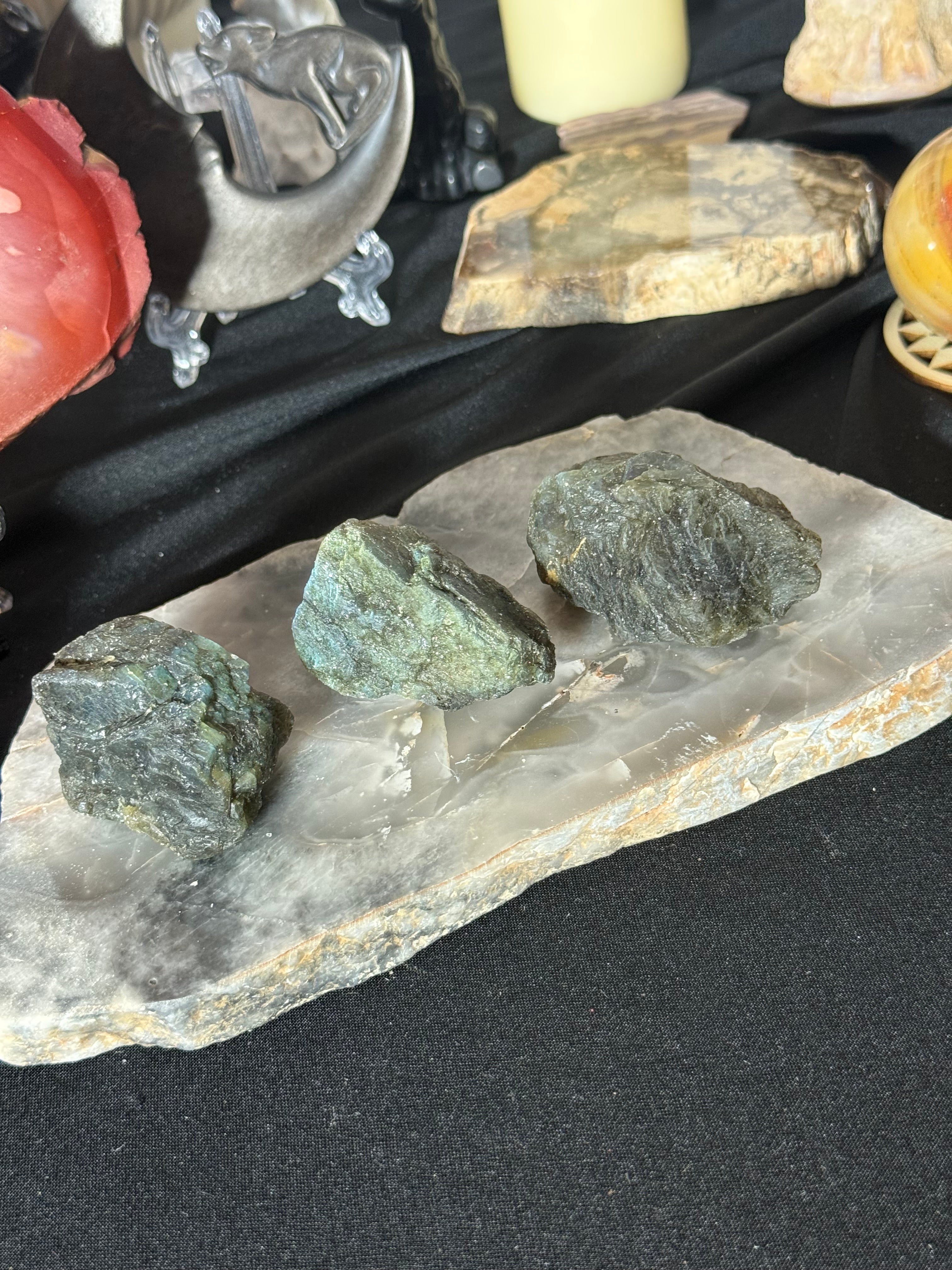 Labradorite Rough