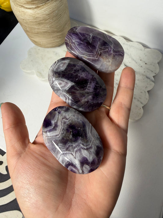 Amethyst Palm Stone Intuitive Pick
