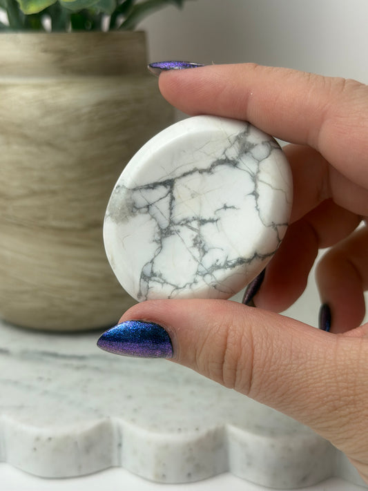 Howlite Worry Stones intuitive pick