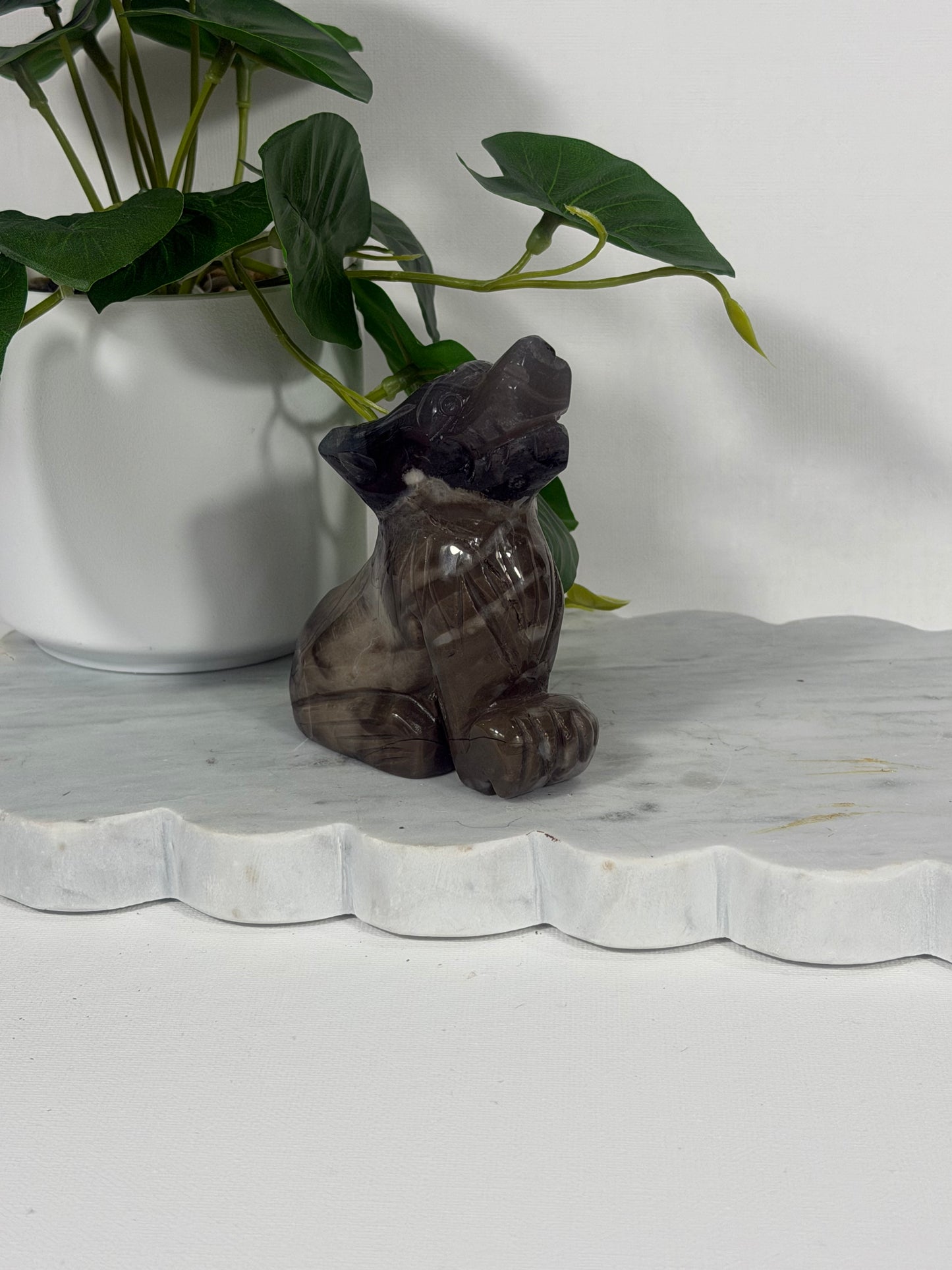 Volcanic Agate Wolf
