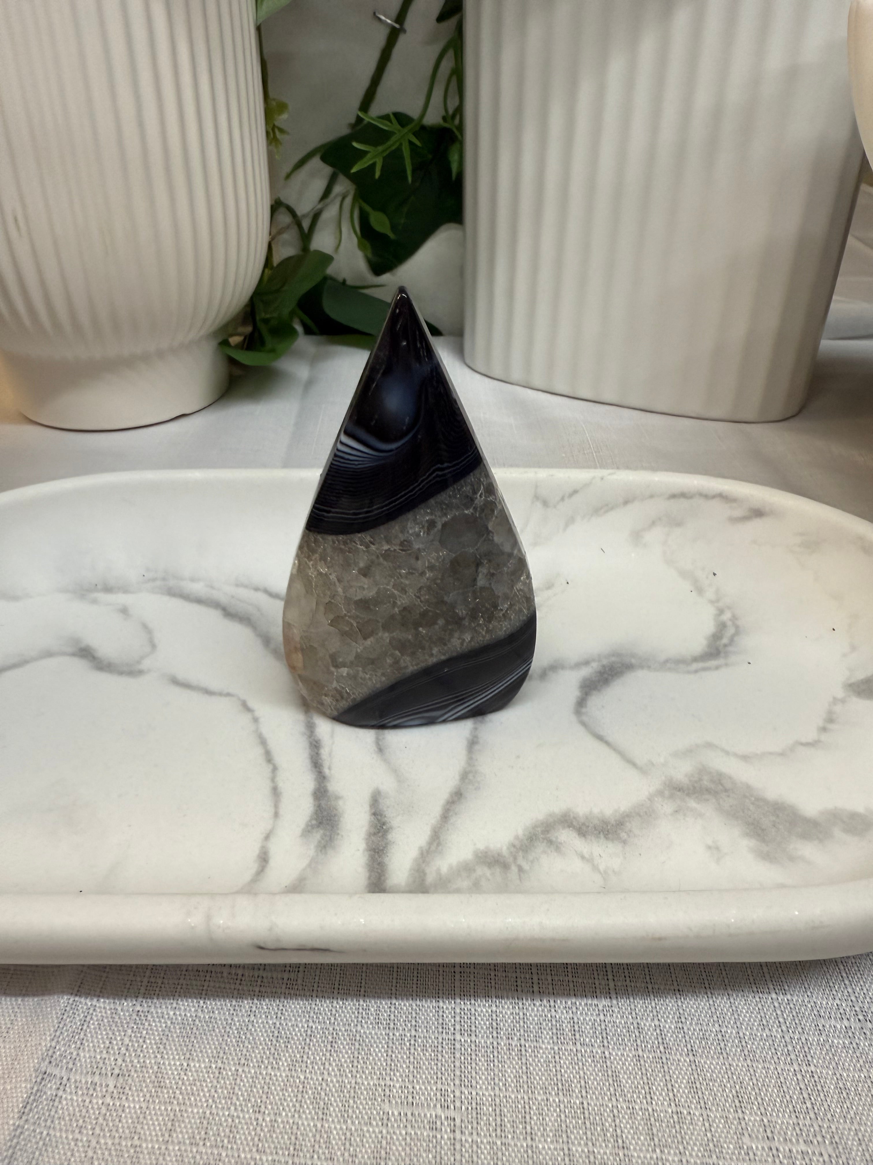 Black and White Agate & Quarts