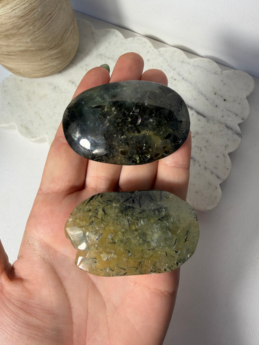 Prehnite Palmstone