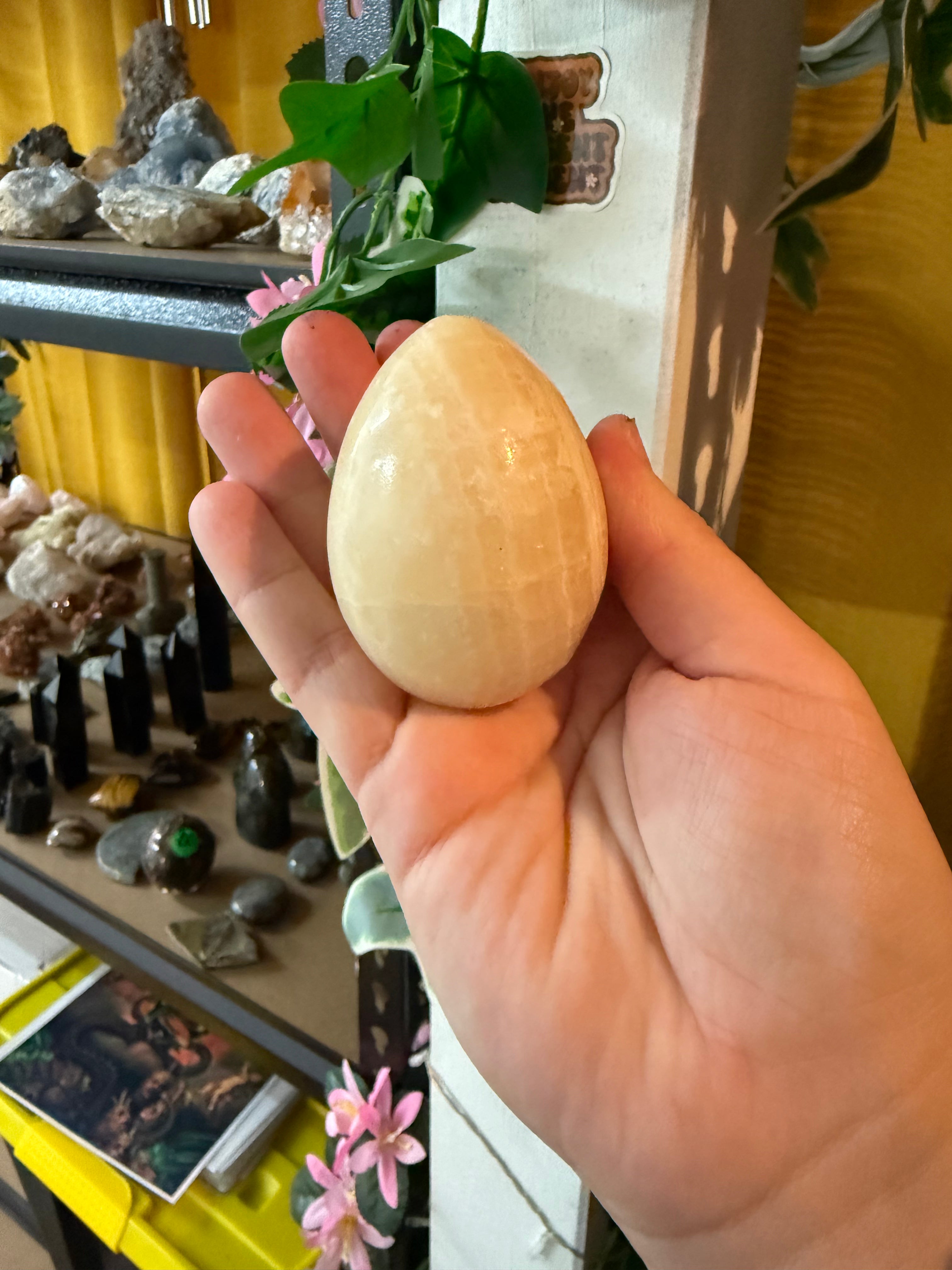 Banded Calcite Eggs