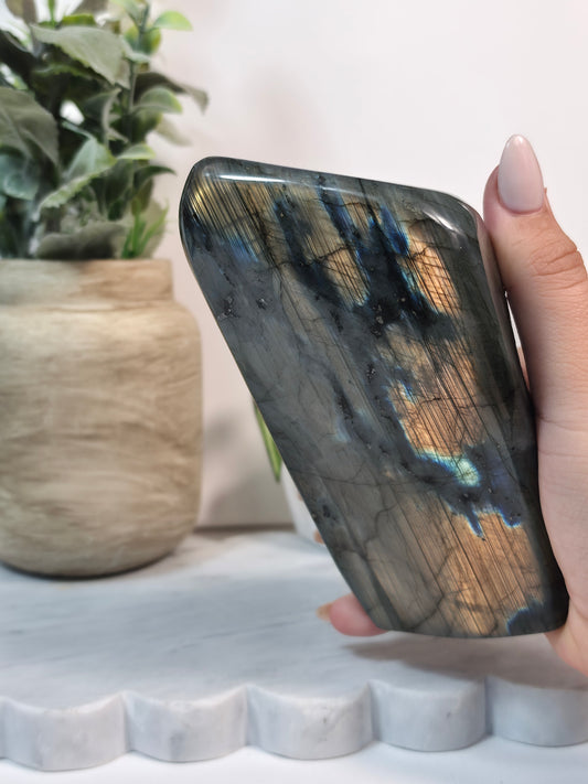 Labradorite Freeform 105A