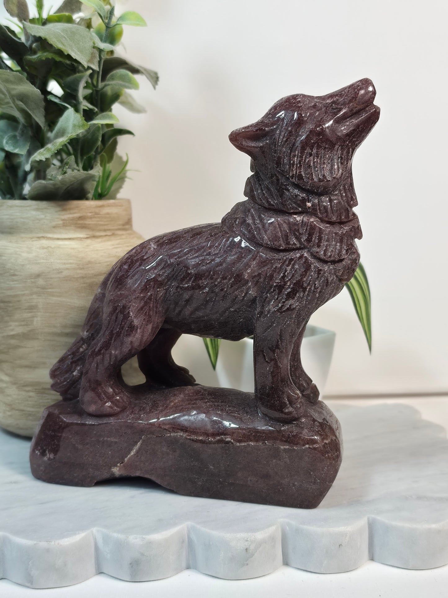 Strawberry Quartz Wolf 188A