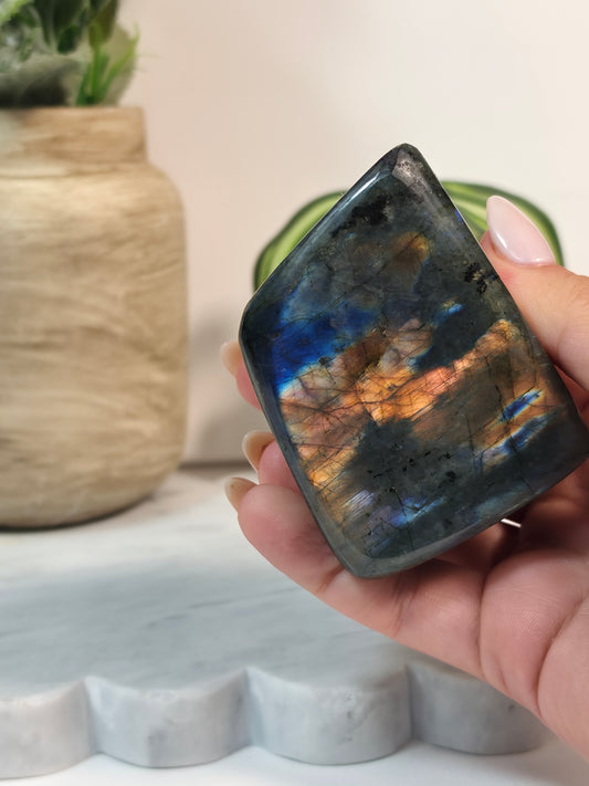 Labradorite Freeform 44D